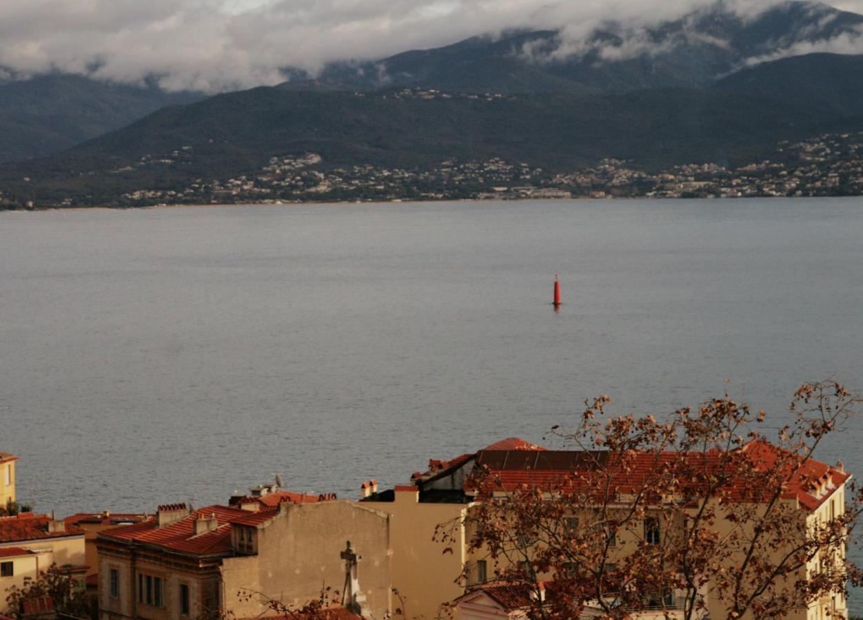 Hotel Albion Ajaccio  Ngoại thất bức ảnh