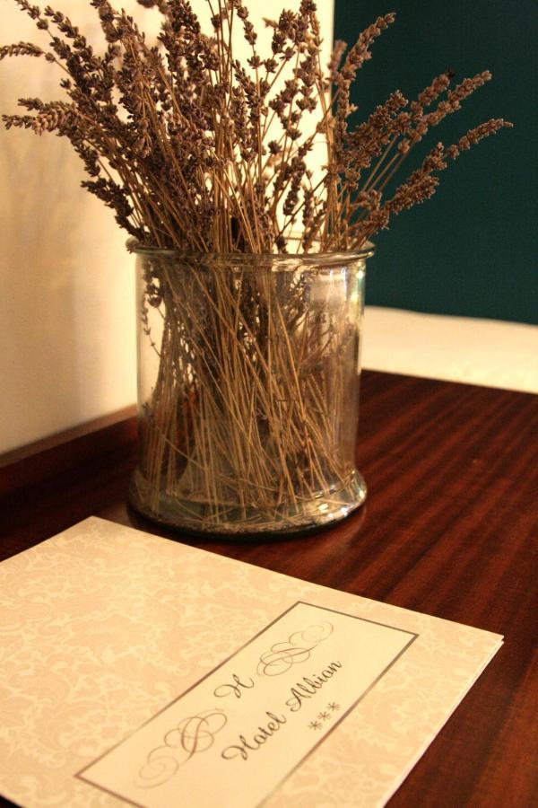 Hotel Albion Ajaccio  Ngoại thất bức ảnh